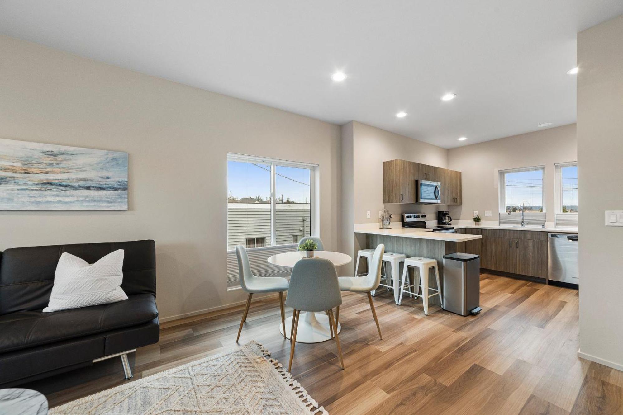 Brand New Fully Updated Condo 918 In Anacortes Eksteriør bilde