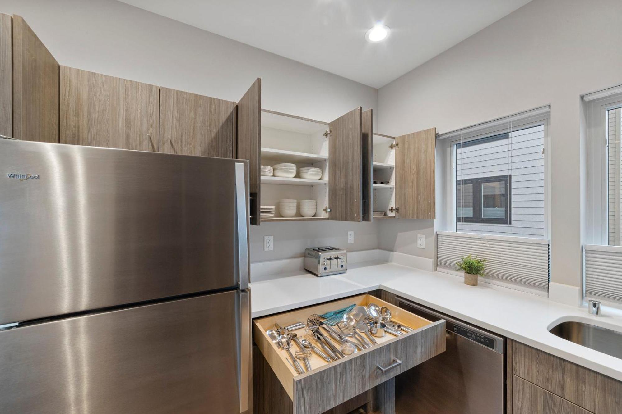 Brand New Fully Updated Condo 918 In Anacortes Eksteriør bilde